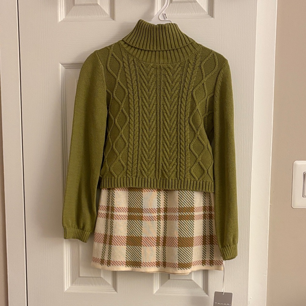 NWT Kids Tahari Olive Green Cable Knit Sweater and Skirt set! CUTEST.